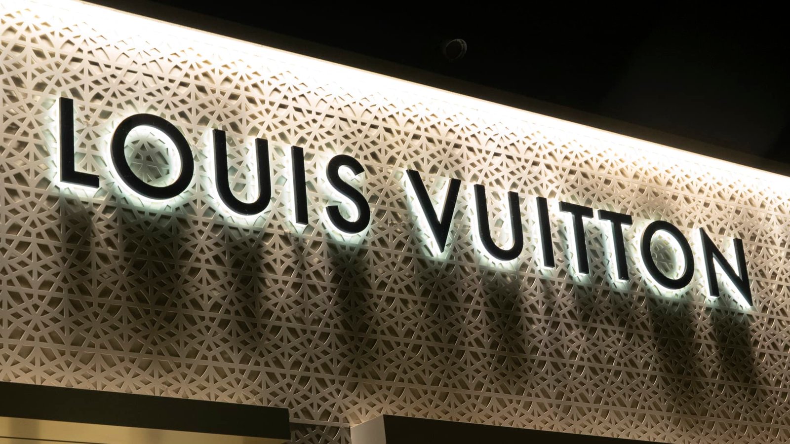 LVMH (LVMH.PA) earnings Q4, full-year FY24