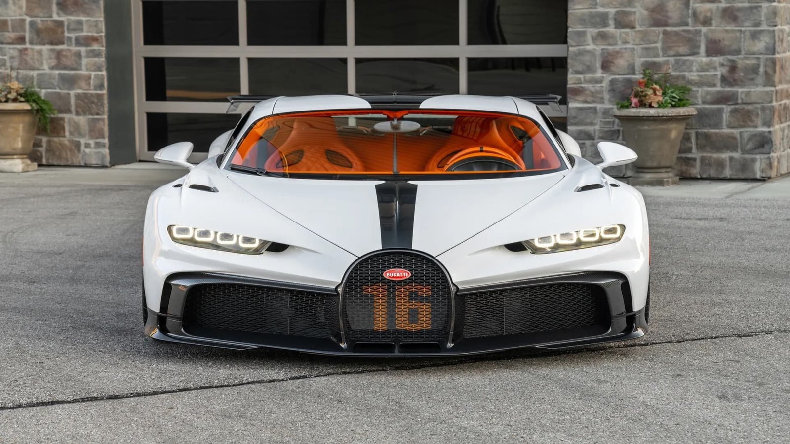 $4 million Bugatti, Michael Jordan BMW highlighted classic car sales