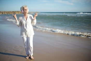 Solo Retirement? How to Thrive When You’re On Your Own