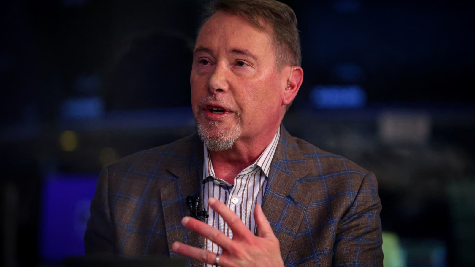 Jeffrey Gundlach says it’s a ‘going nowhere’ market, warns of private credit strains