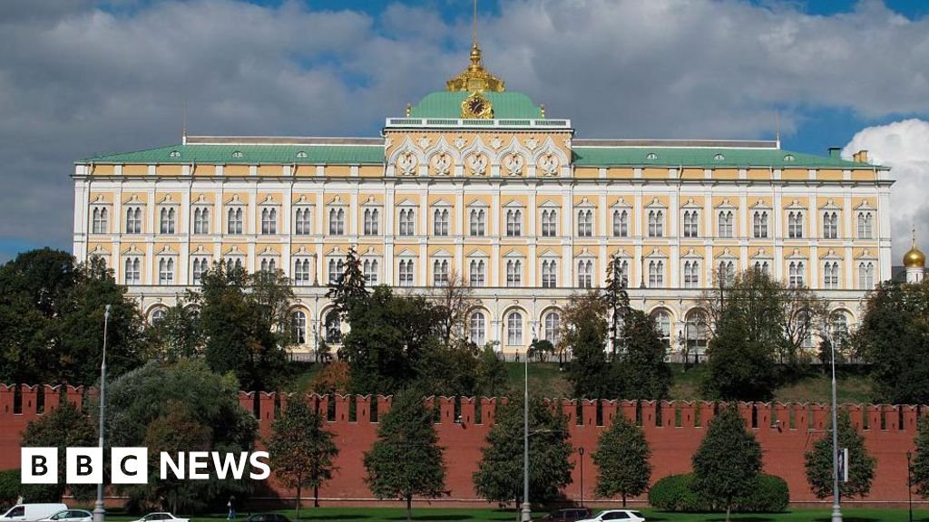 Russia expels British diplomat over spying allegations