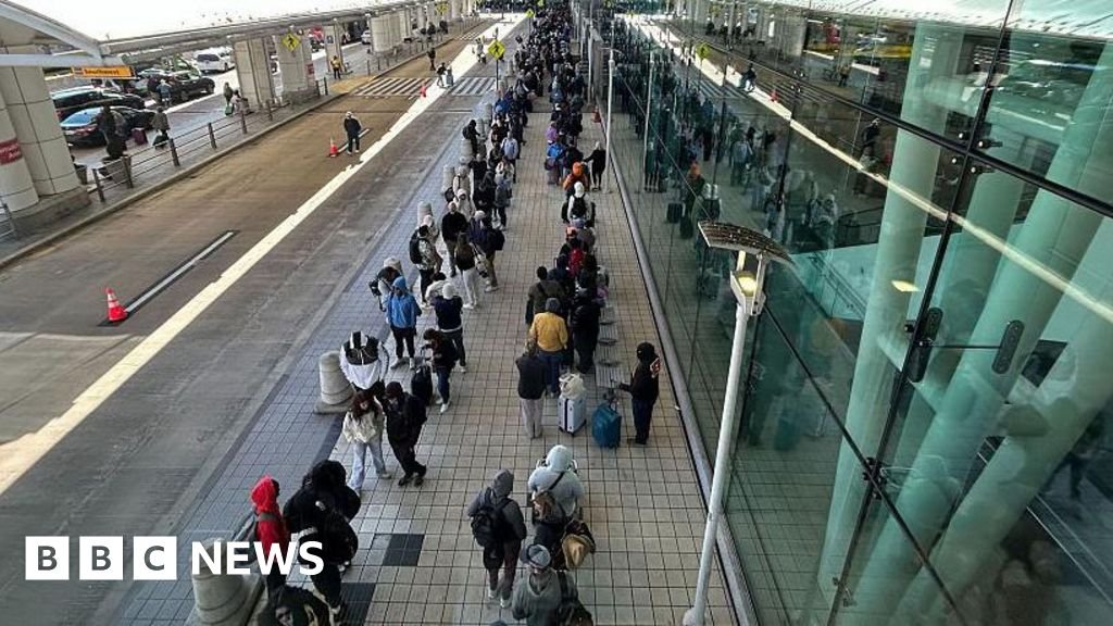 Partial government shutdown becomes the longest in US history