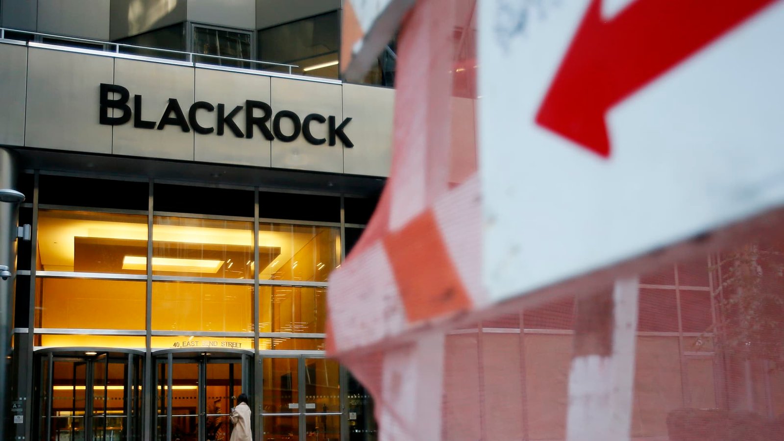 BlackRock quarterly profit rises on active ETFs and performance fees
