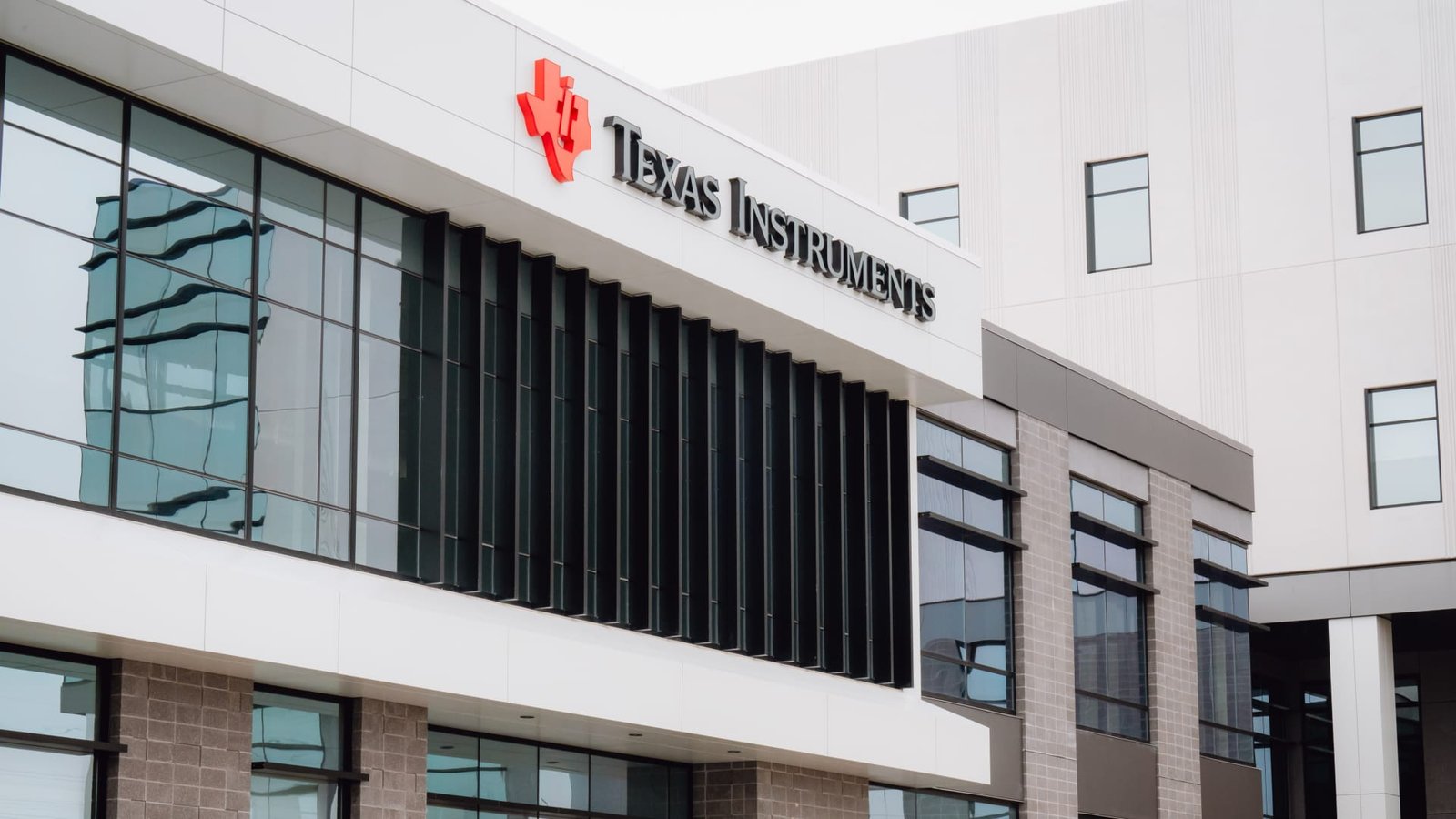 Buy this semiconductor maker as AI data center boom continues, Stifel says