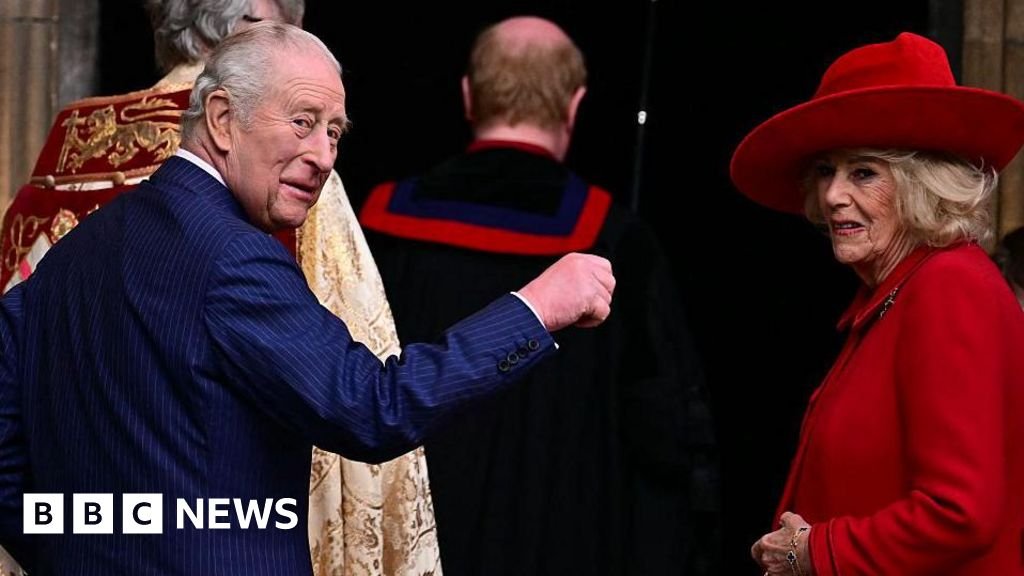 Royals gather for Windsor Easter Sunday service