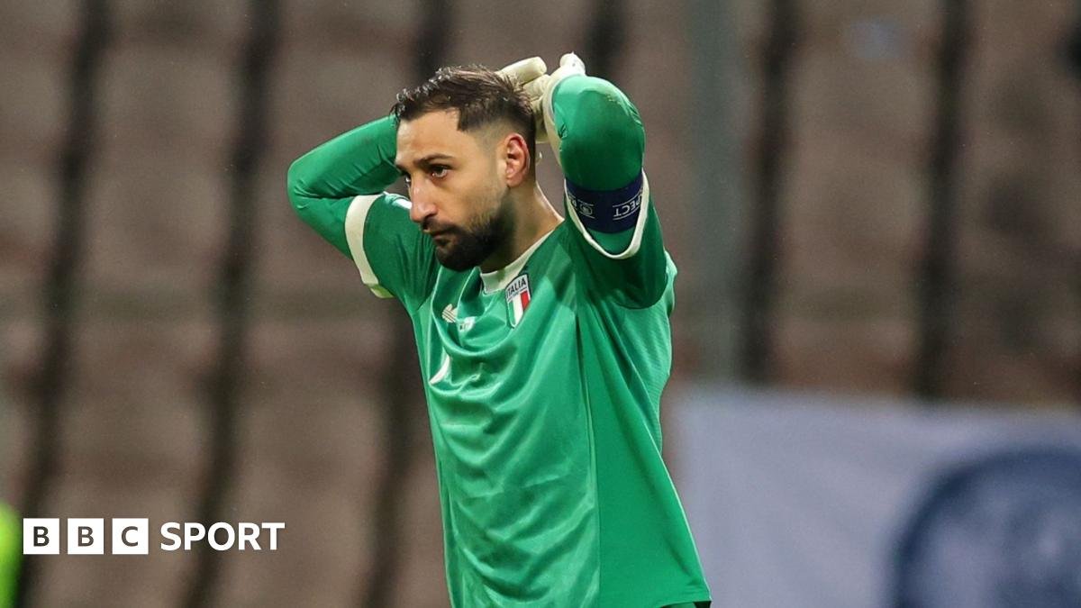 Italy goalkeeper Gianluigi Donnarumma vows to restore national side after failure to reach World Cup