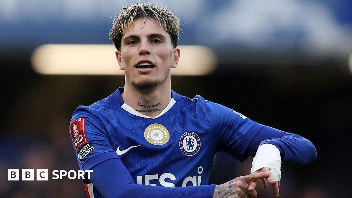 Alejandro Garnacho: What is going on with Chelsea winger?