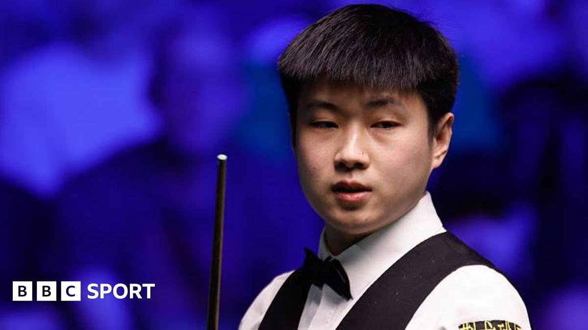 Tour Championship: Zhao Xintong thrashes Judd Trump in final