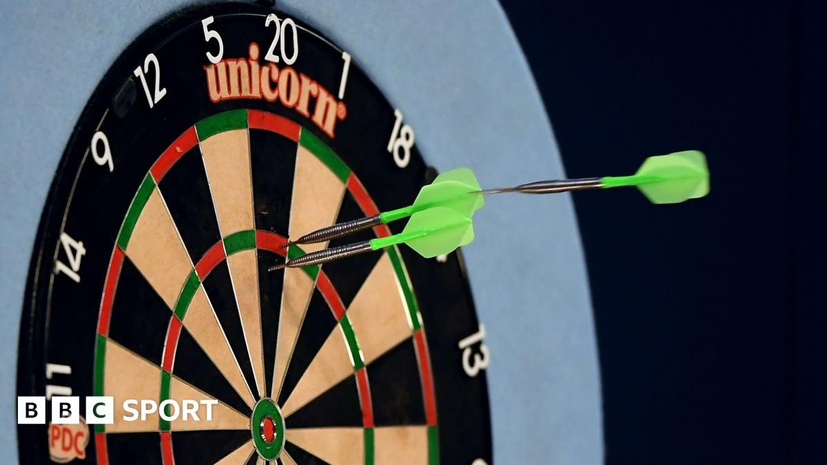 Darts: Transgender women banned from women’s PDC events