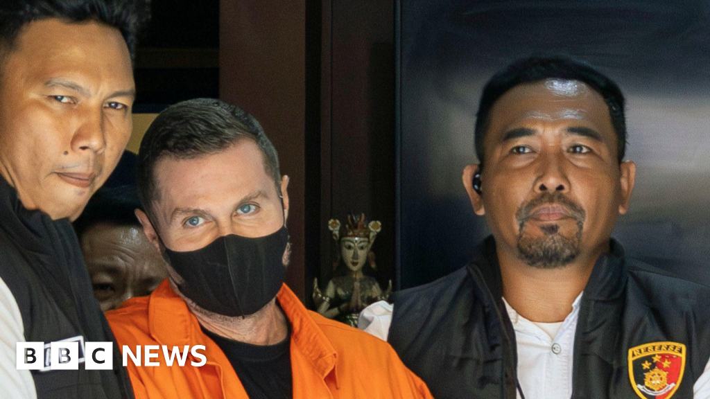 Spanish police ‘dismantle’ Scottish drugs gang as Steven Lyons arrested