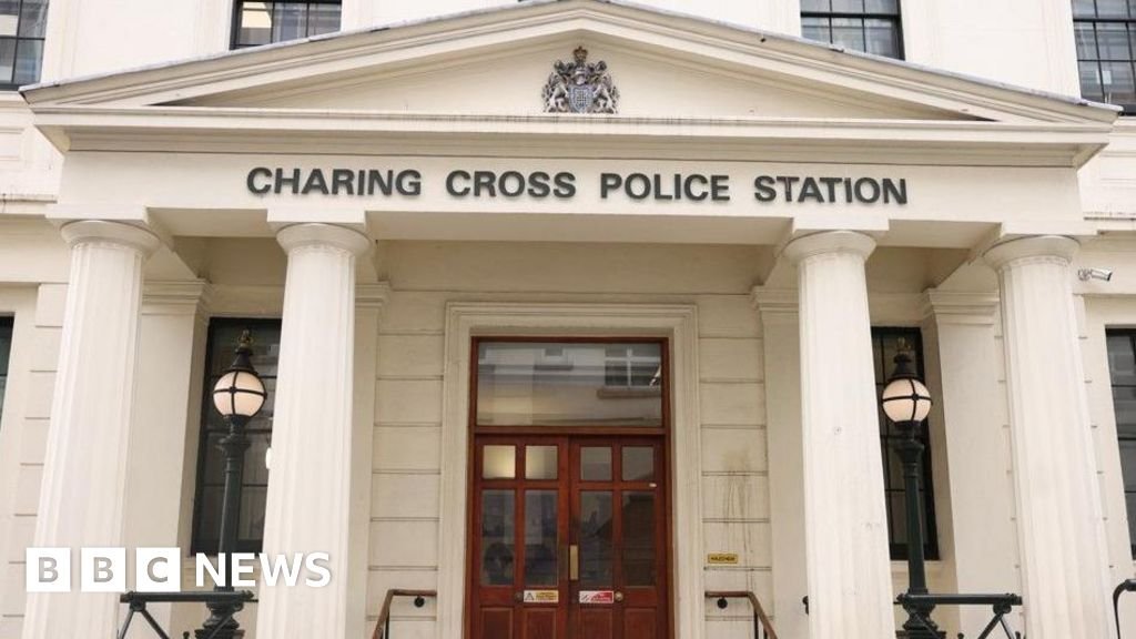 Met PC caught making 'appalling' remarks sacked