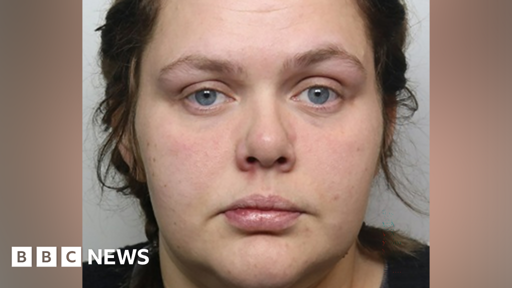 Woman fined £40 for £4k sale of fake Oasis tickets