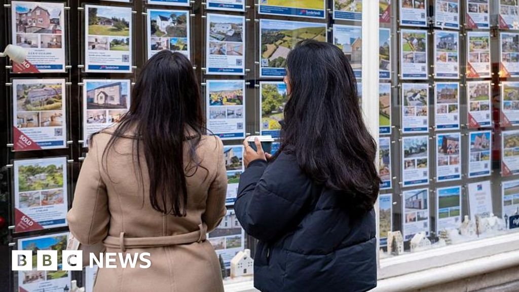 UK house prices fall as Iran war uncertainty dampens demand