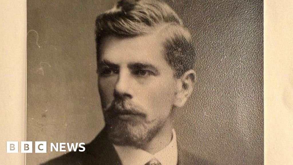 Nazi search engine shows if ancestors were in Hitler's party