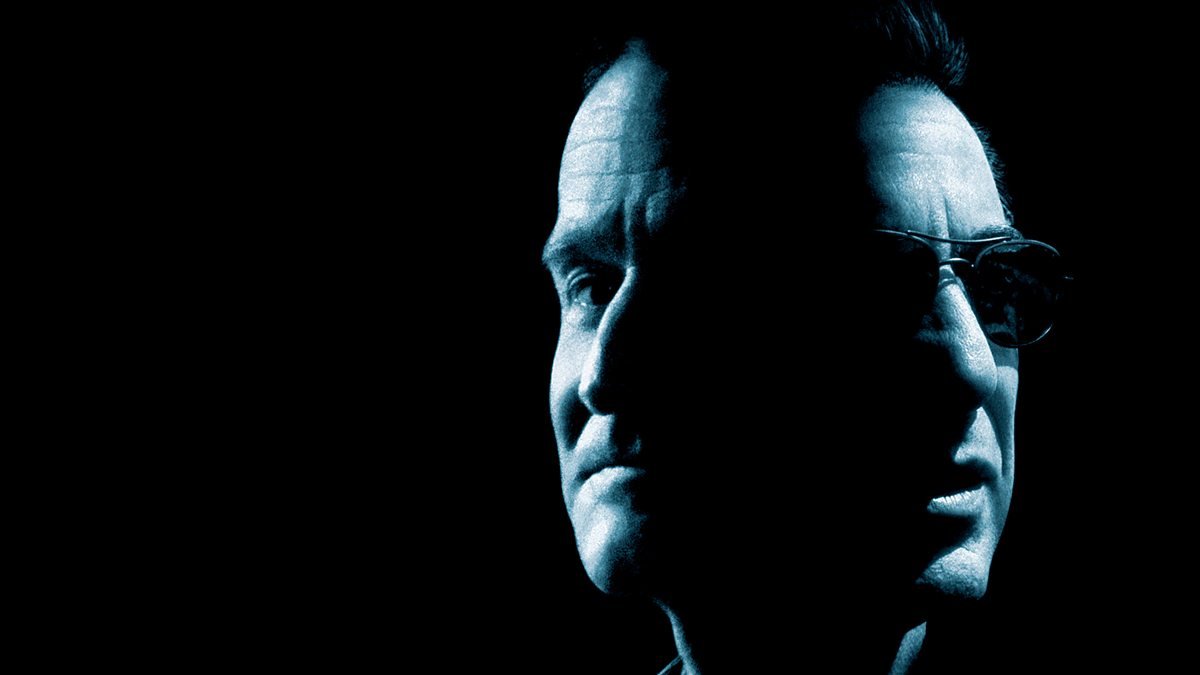 Tense psychological thriller with Al Pacino and Robin Williams