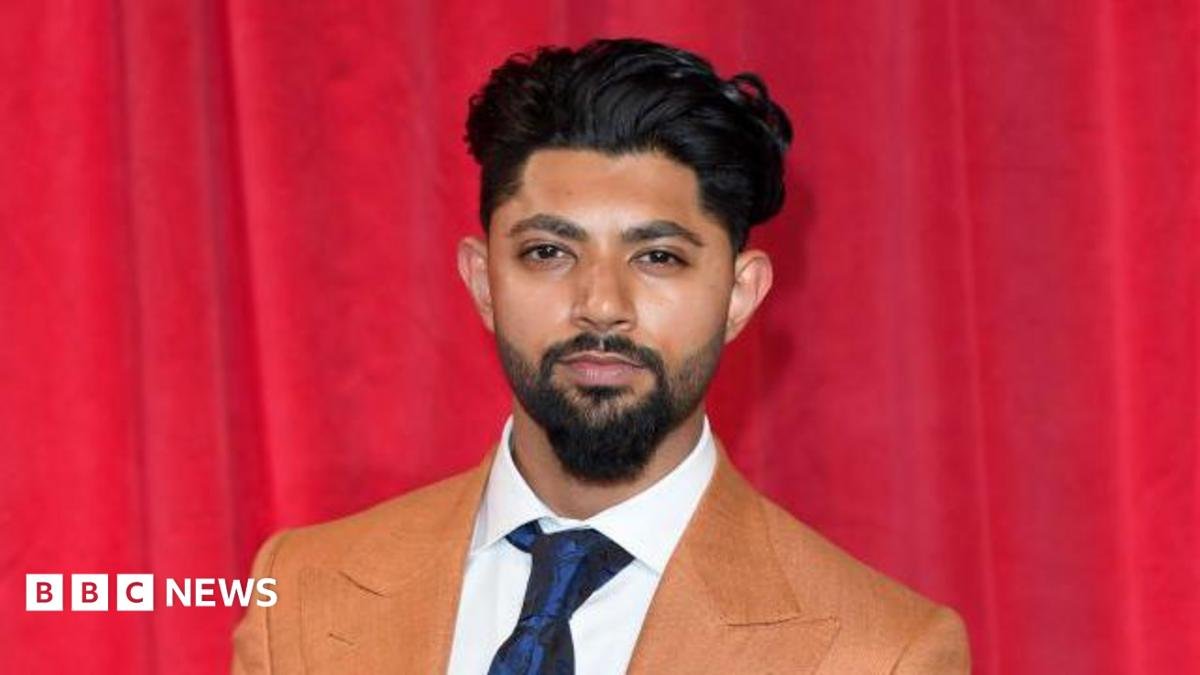 Ex-Coronation Street actor to receive ‘substantial’ libel damages from The Sun publisher