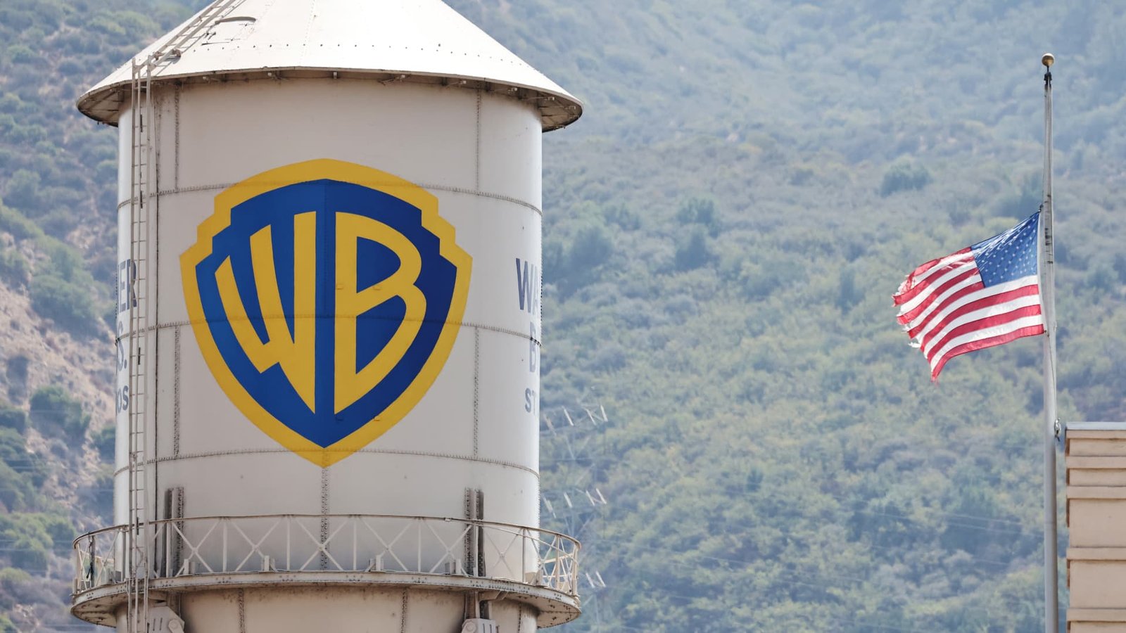 Warner Bros. Discovery books $2.9B net loss tied to Paramount deal