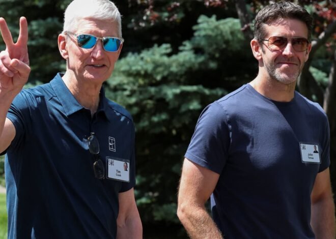 Tim Cook’s last earnings call comes at momentous time for Apple