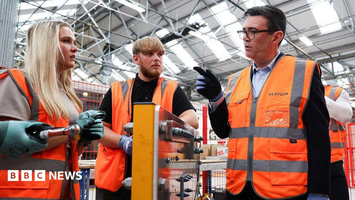 Some parents on benefits to get up to £4,500 if children take on apprenticeships