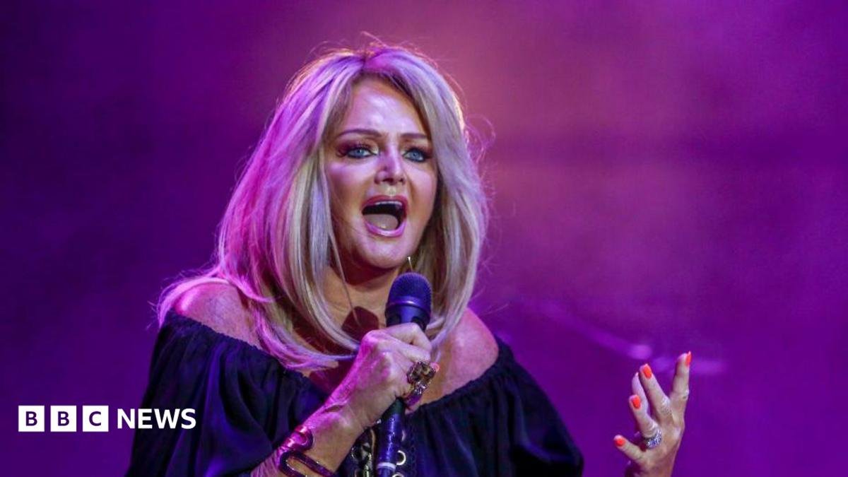 Bonnie Tyler funeral to be broadcast online to fans