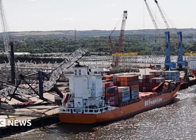 Man injured in South Shields dockside crane ‘collapse’