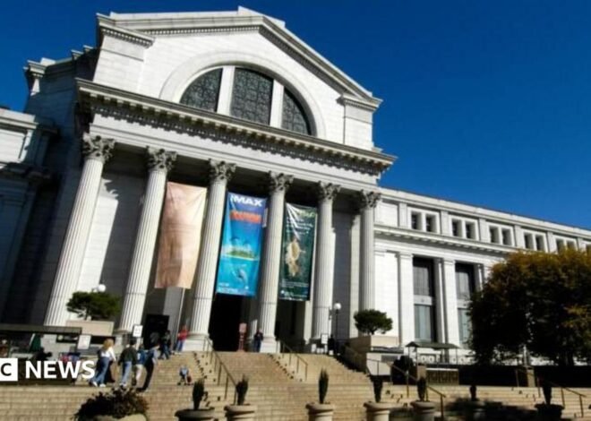 Trump orders Smithsonian to post warnings about ‘inaccurate’ US history