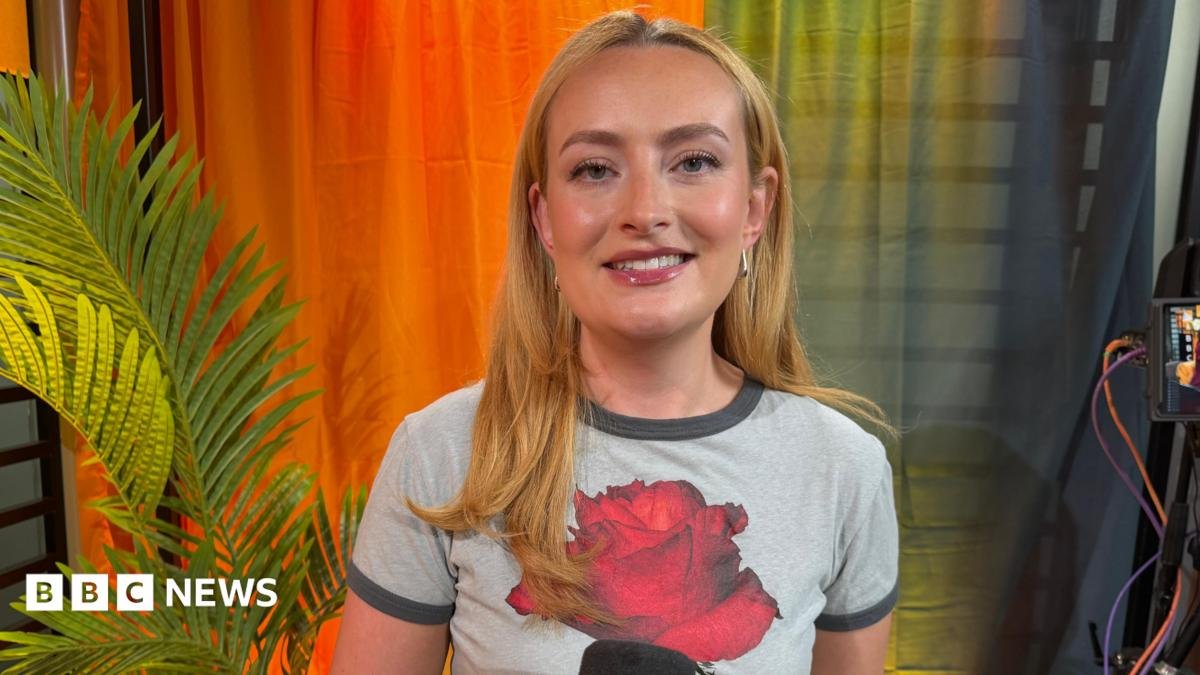 Chicken Shop Date’s Amelia Dimoldenberg: I wouldn’t invite Andy Burnham on my show – but I’d love a chat