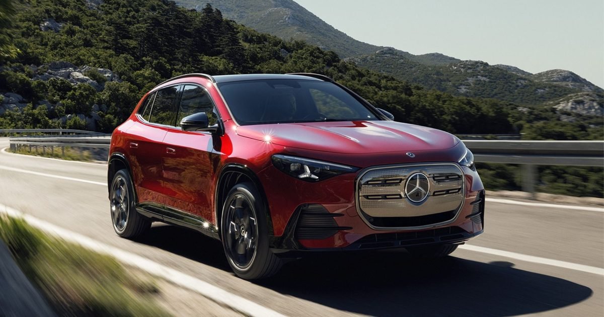 Mercedes-Benz reveals the 2028 GLA in two flavors and plenty of cool tech