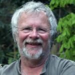 Bill Oddie: TV presenter dies at 85