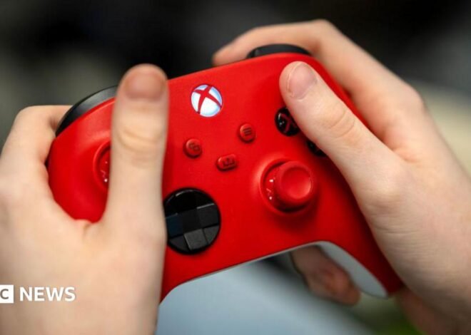 Xbox tech boss says ‘unacceptable’ outage should not have affected disc games