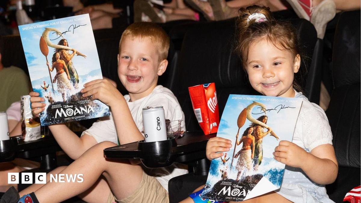 The Rock hires out cinema for Sudbury schoolchildren to see Moana
