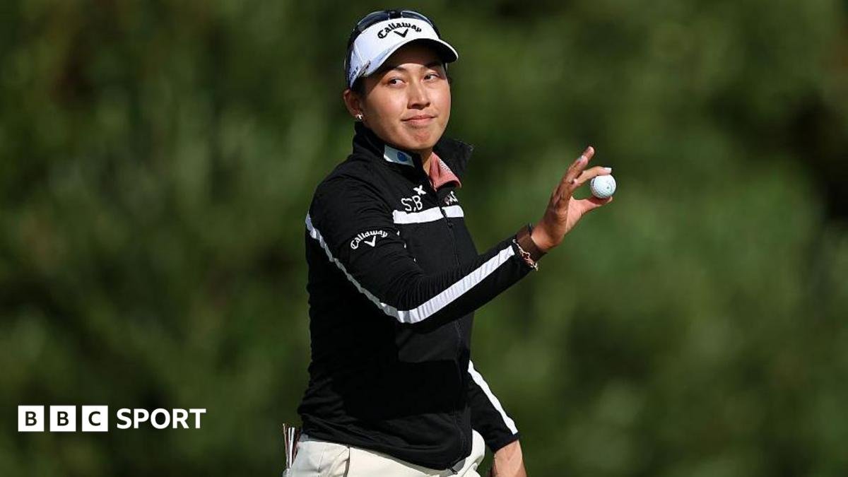 Women’s Open: World’s best step up as Jeeno Thitikul leads