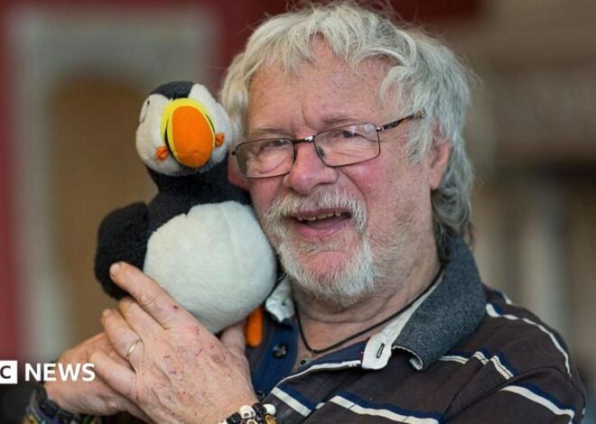 Obituary: Bill Oddie – BBC News