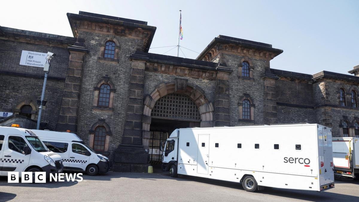 Burnham says he will review early prisoner release scheme