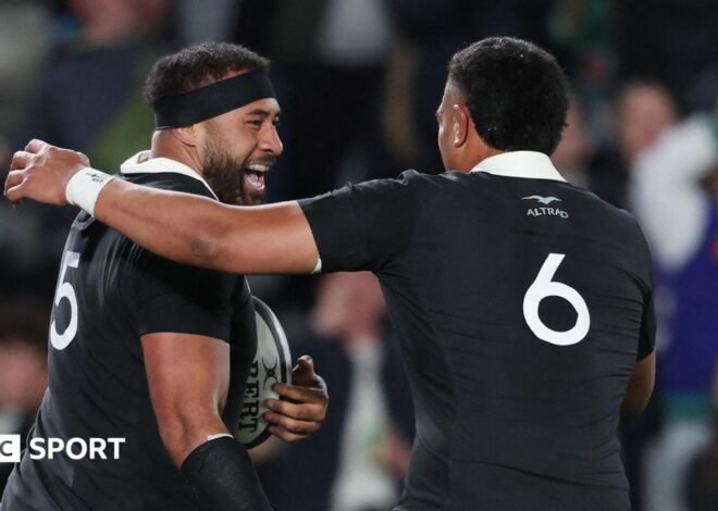 New Zealand 40-21 Ireland: All Blacks punish error-strewn Irish in dominant Eden Park win