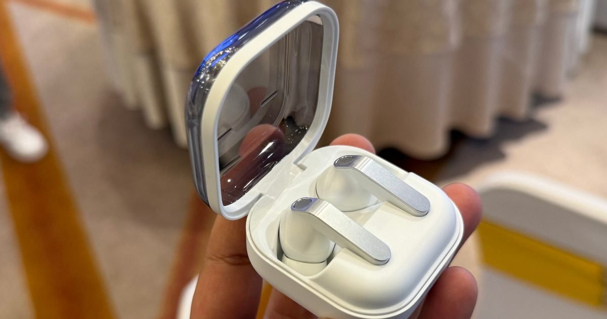 Samsung may finally be working on Galaxy Buds that won’t fall out during a run