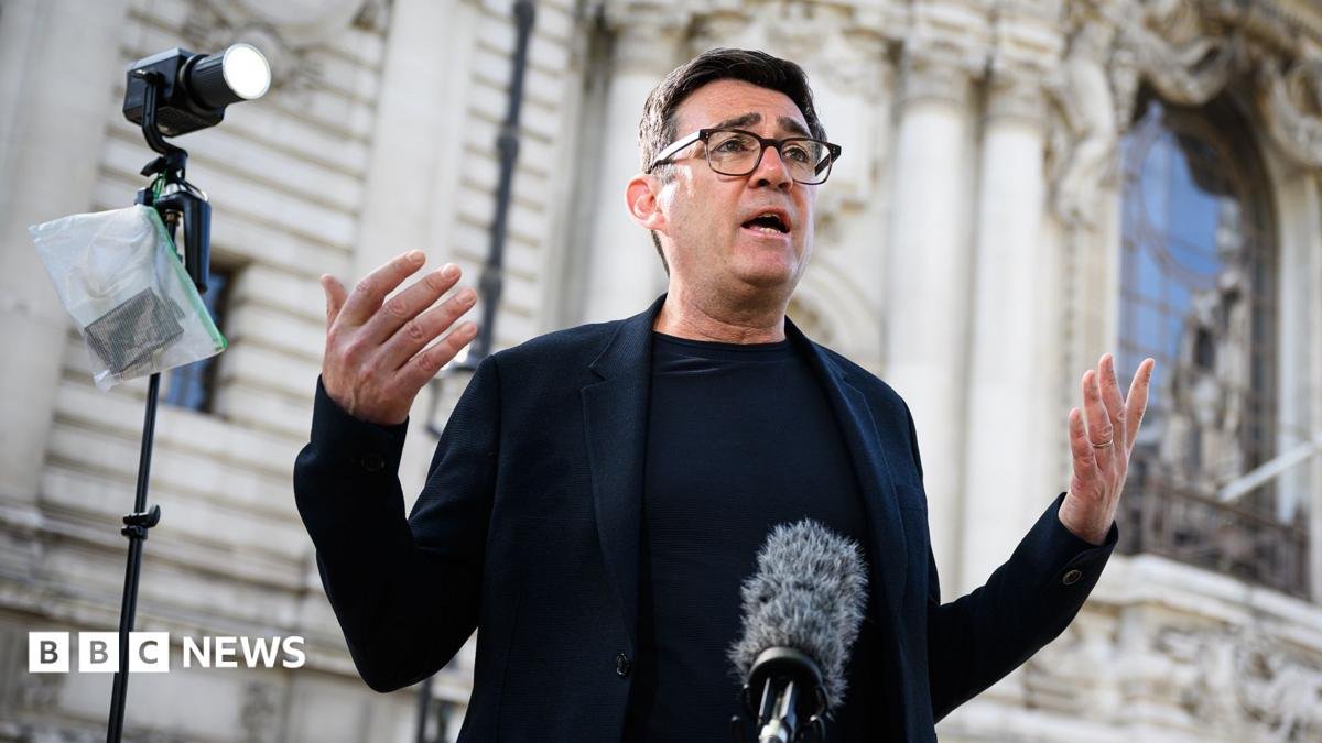 Can Andy Burnham’s casual style survive contact with No 10