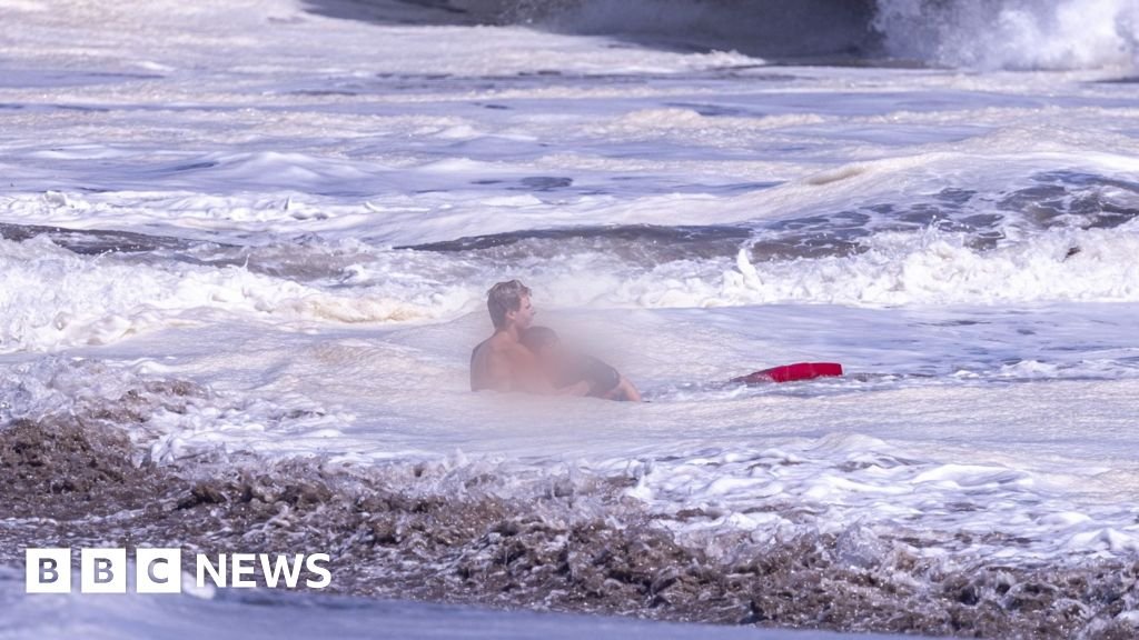 Bystander video shows teen lifeguard’s dramatic ocean rescue