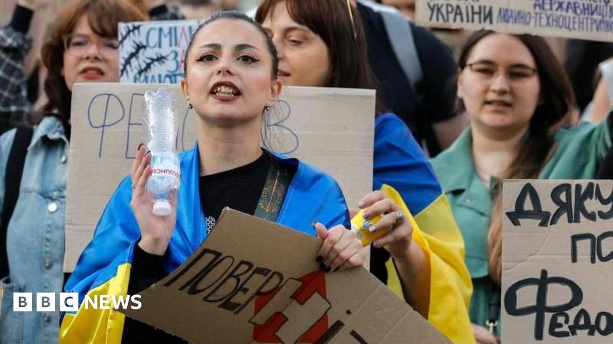 Ukraine’s Zelensky struggles to fix crisis over removal of defence minister Fedorov