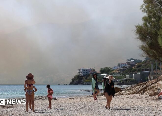 Crete fires: Thousands evacuated as Europe wildfires continue to rage