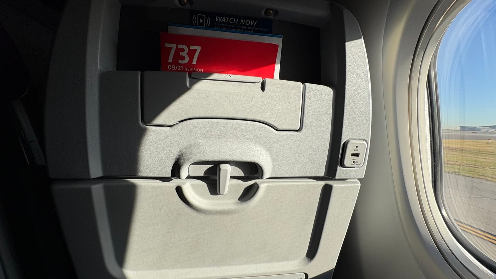 American Airlines to add seatback screens, more first class seats