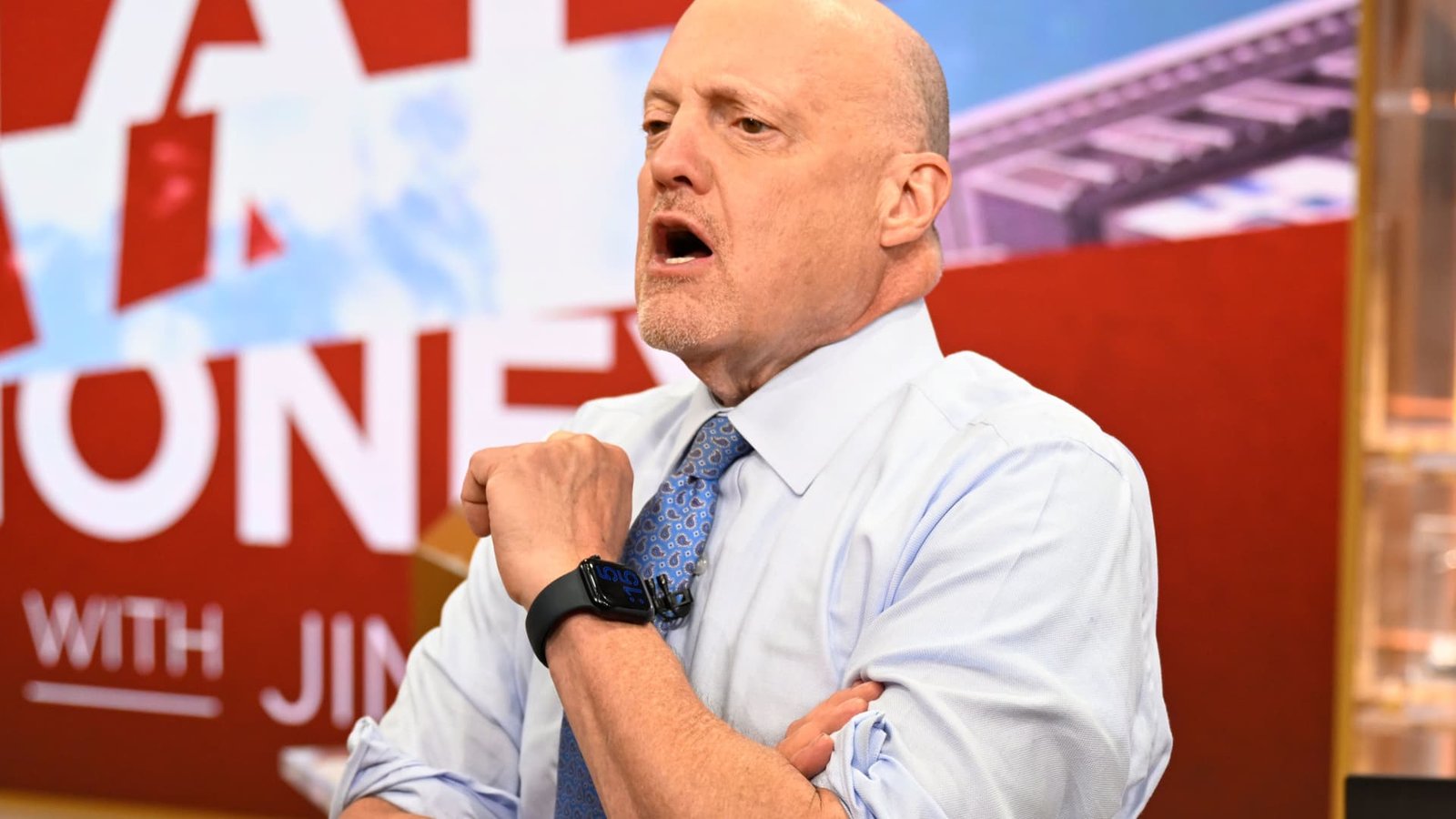 Cramer says Nvidia and Salesforce earnings upended two bear narratives
