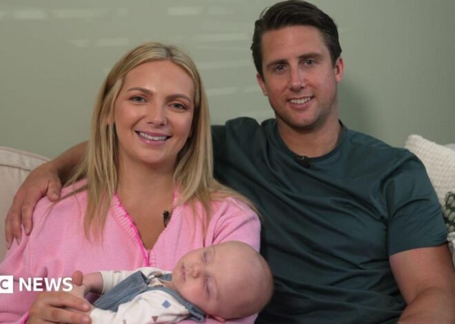Woman has pioneering surgery for unborn baby with intestines outside its body
