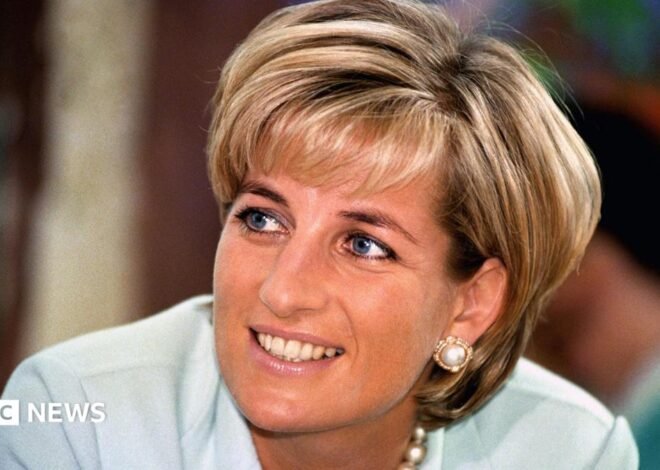 Earl Spencer to publish story of sister Princess Diana