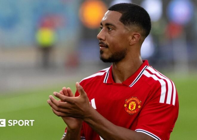 Youri Tielemans: Man Utd mifielder impresses on debut against PSG