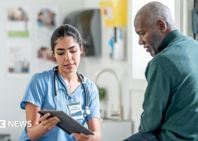New walk-in mental health centres to open in banks and libraries across England