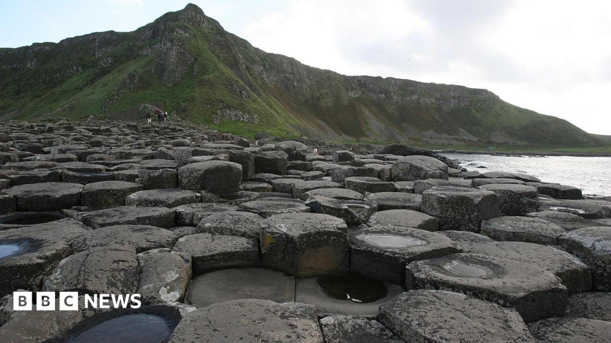 Giant’s Causeway: 10,000 rock damaging coins removed from landmark