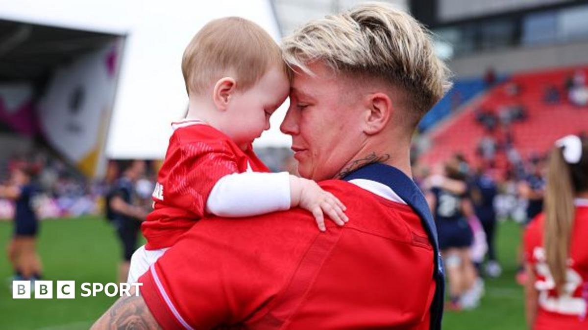 Donna Rose: Wales rugby player on Borderline Personality Disorder