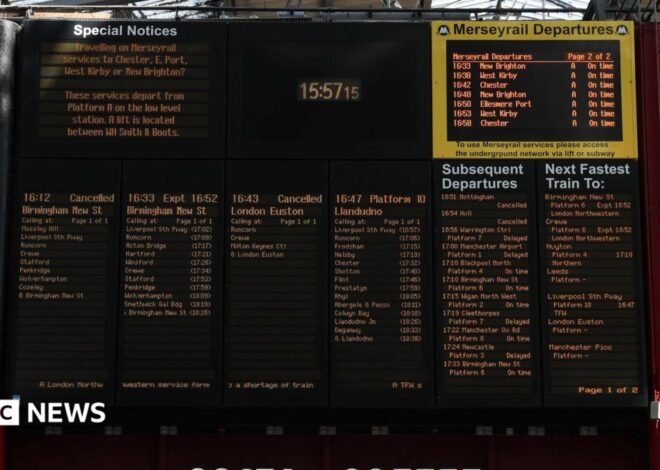 How a 90-second power outage sparked chaos for rail commuters