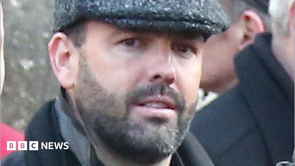 Daniel Kinahan: Irish government jet leaves for UAE for extradition